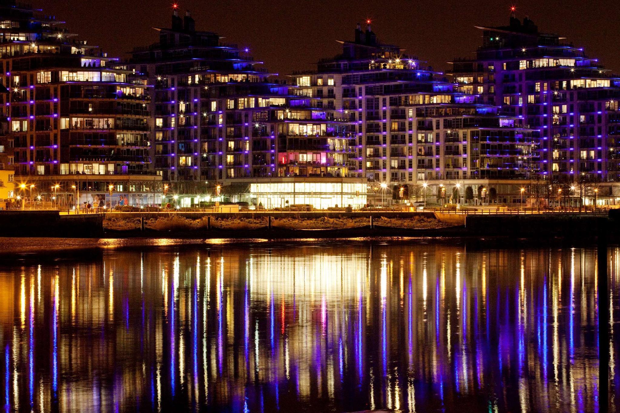 Отель Doubletree By Hilton London Chelsea Экстерьер фото